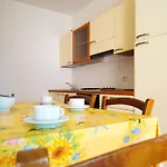 Apartment Lampara