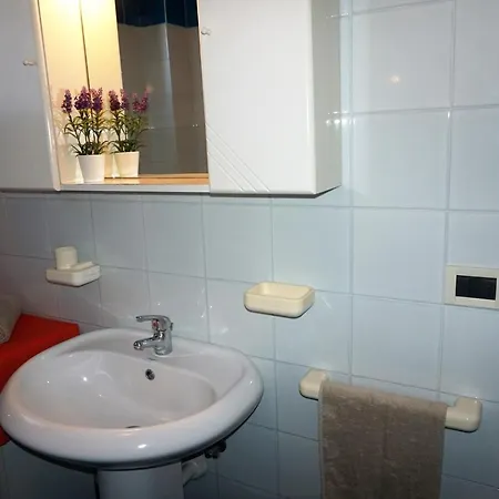 Apartment Lampara *